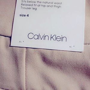 N.W.T Calvin Klein Pants Size (4) Original Price @$89.00